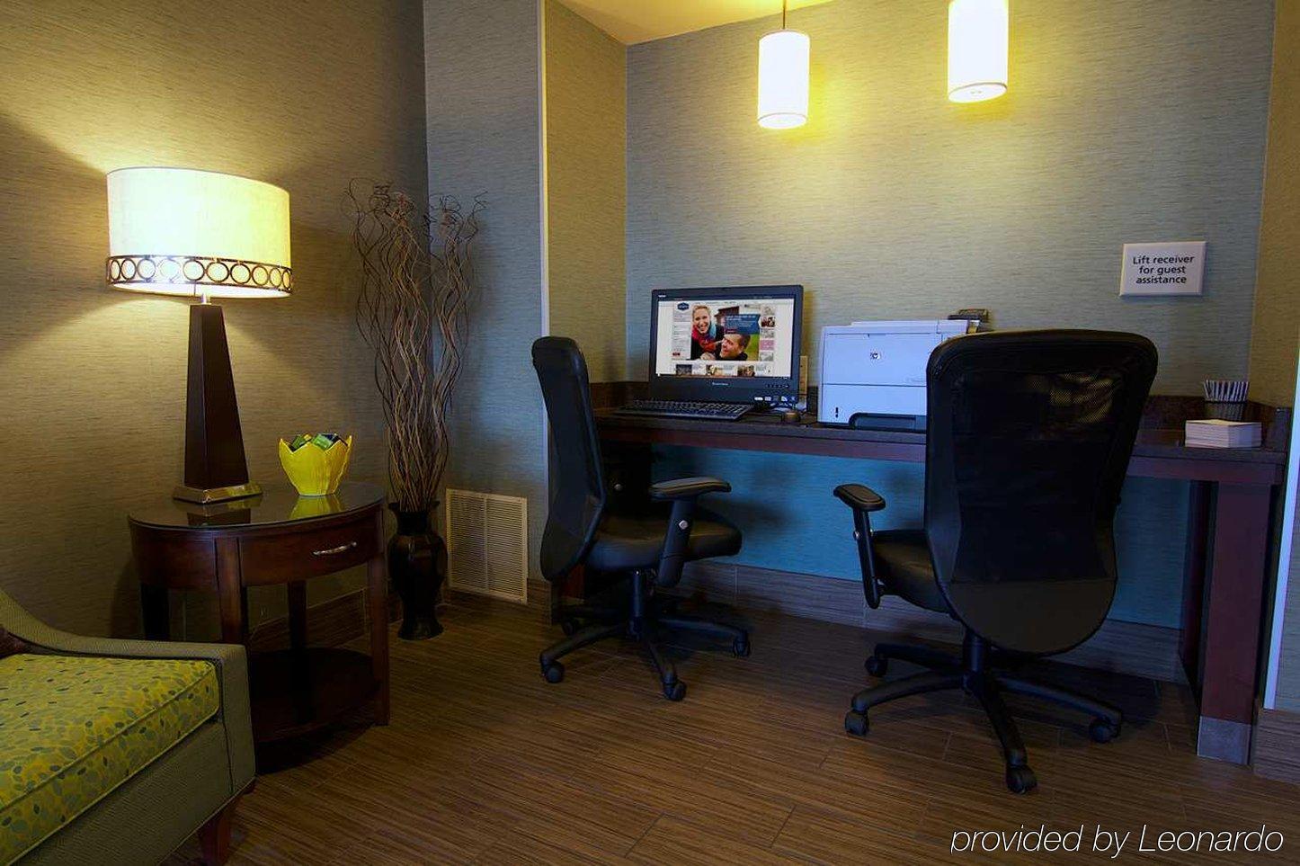 Hampton Inn Winchester-University/ Mall Eksteriør bilde