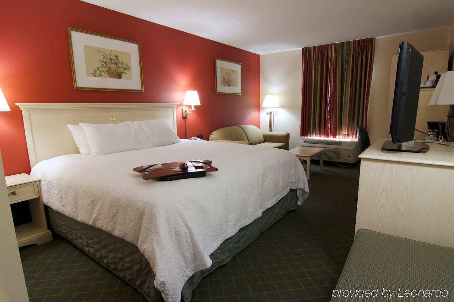 Hampton Inn Winchester-University/ Mall Eksteriør bilde
