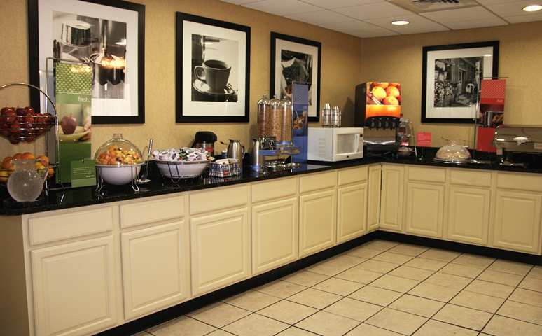 Hampton Inn Winchester-University/ Mall Eksteriør bilde